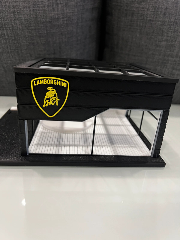 Lamborghini Showroom Dioraması – 1:64