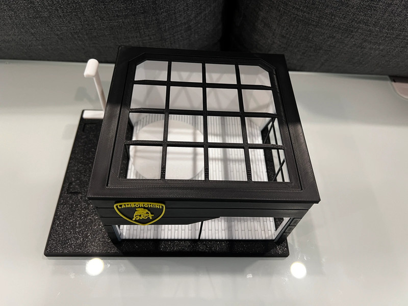 Lamborghini Showroom Dioraması – 1:64