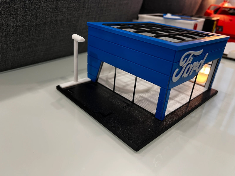 Ford Showroom Dioraması – 1:64