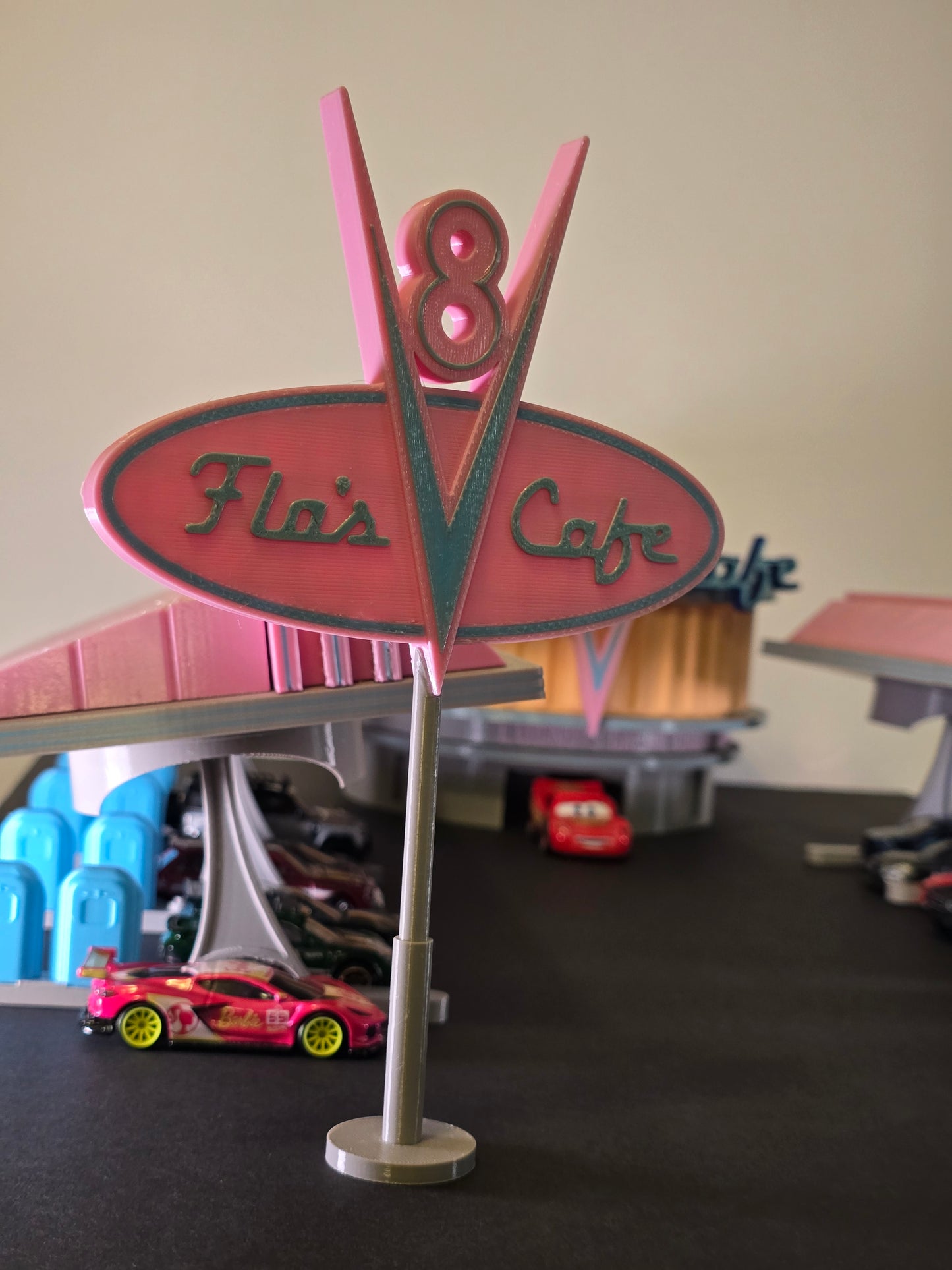Flo's V-8 Cafe Diorama