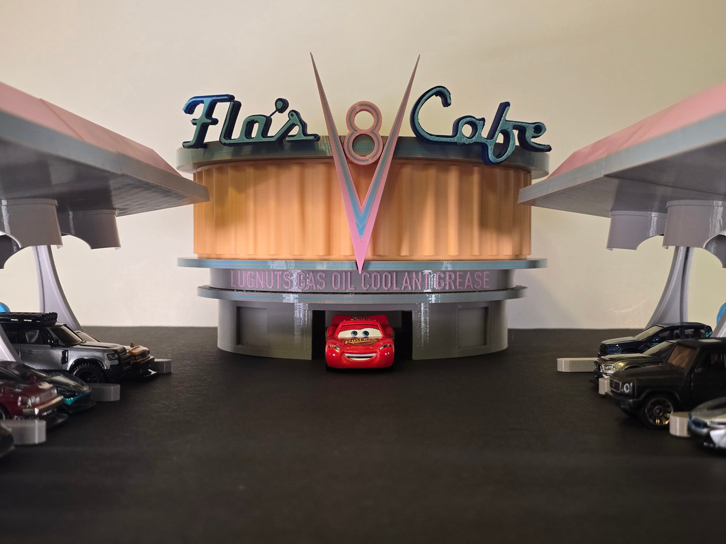 Flo's V-8 Cafe Diorama