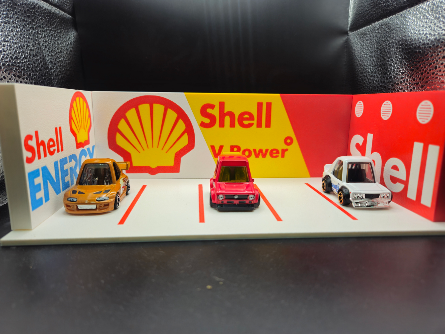 Shell Garage Diorama - 1:64