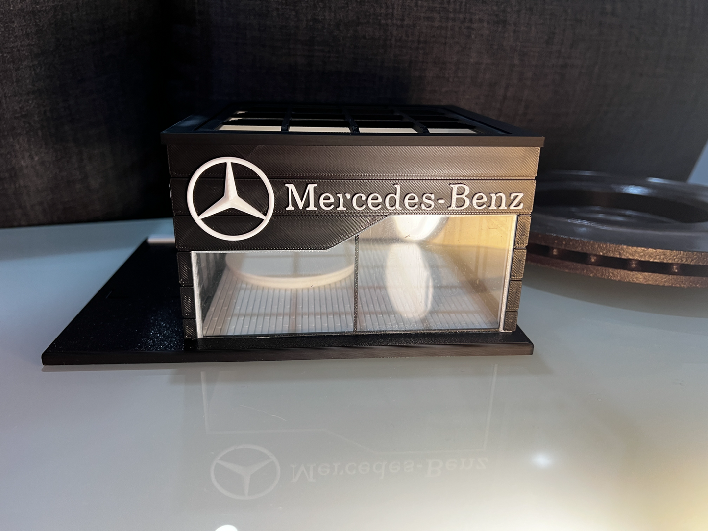 Mercedes Benz Showroom Dioraması – 1:64