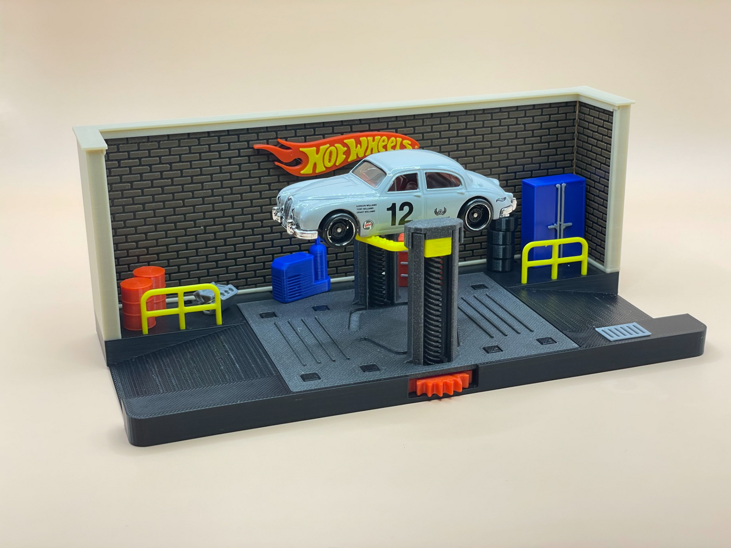 Liftli Garage Diorama - 1:64