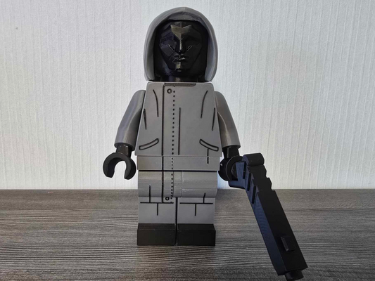 Squid Game - Front Man Lego Figür