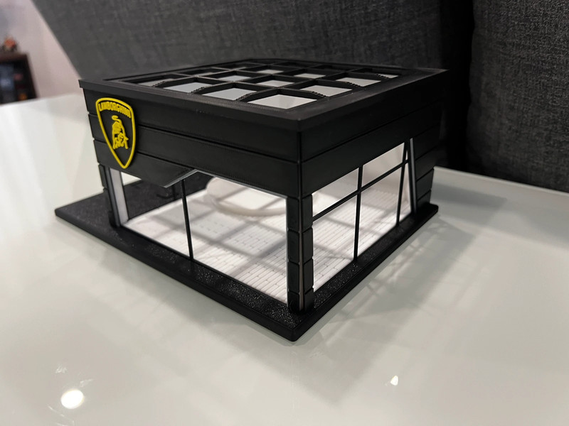 Lamborghini Showroom Dioraması – 1:64