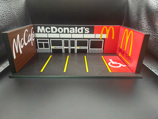 McDonalds Garage Diorama - 1:64