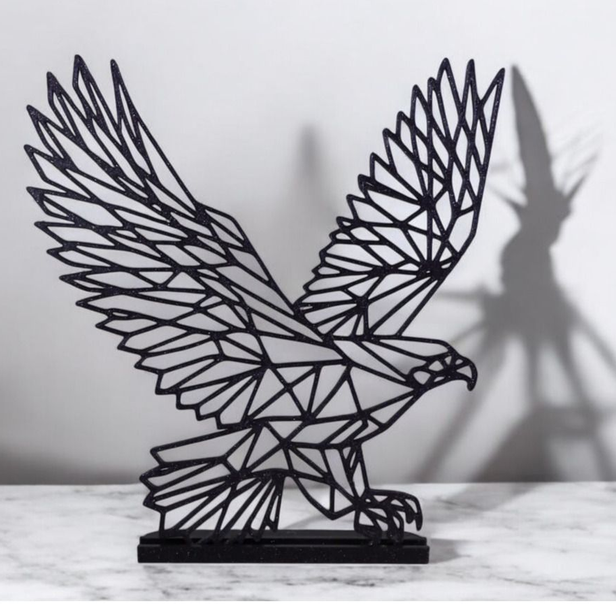 Geometric Çizim Kartal Masaüstü Stand