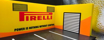 Pirelli Garage Diorama - 1:64