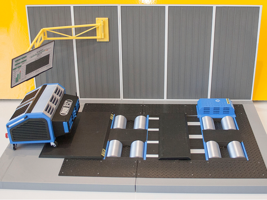 Dyno Test Center Diorama - 1:18